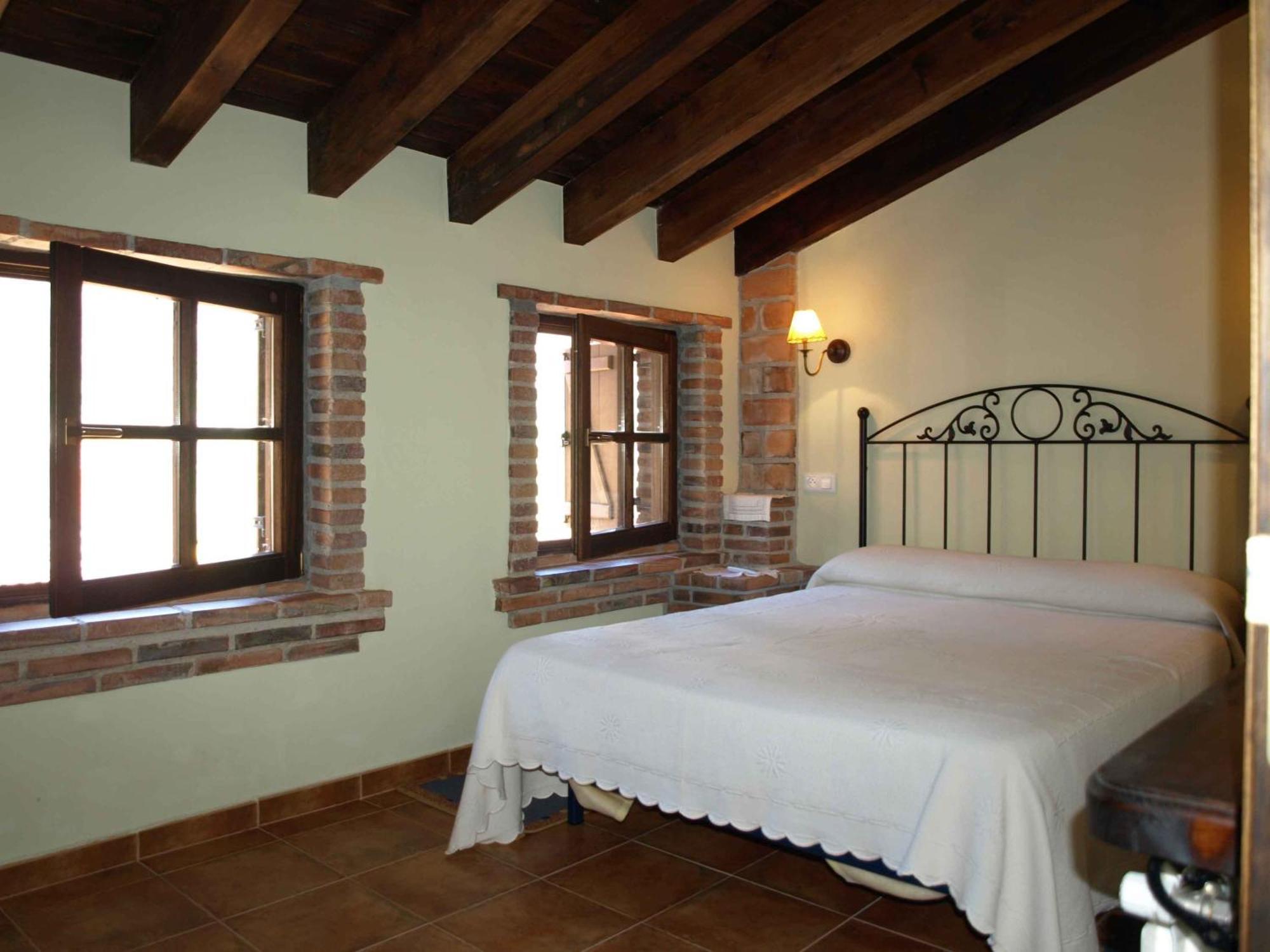 La Currada Villa Taranes Szoba fotó