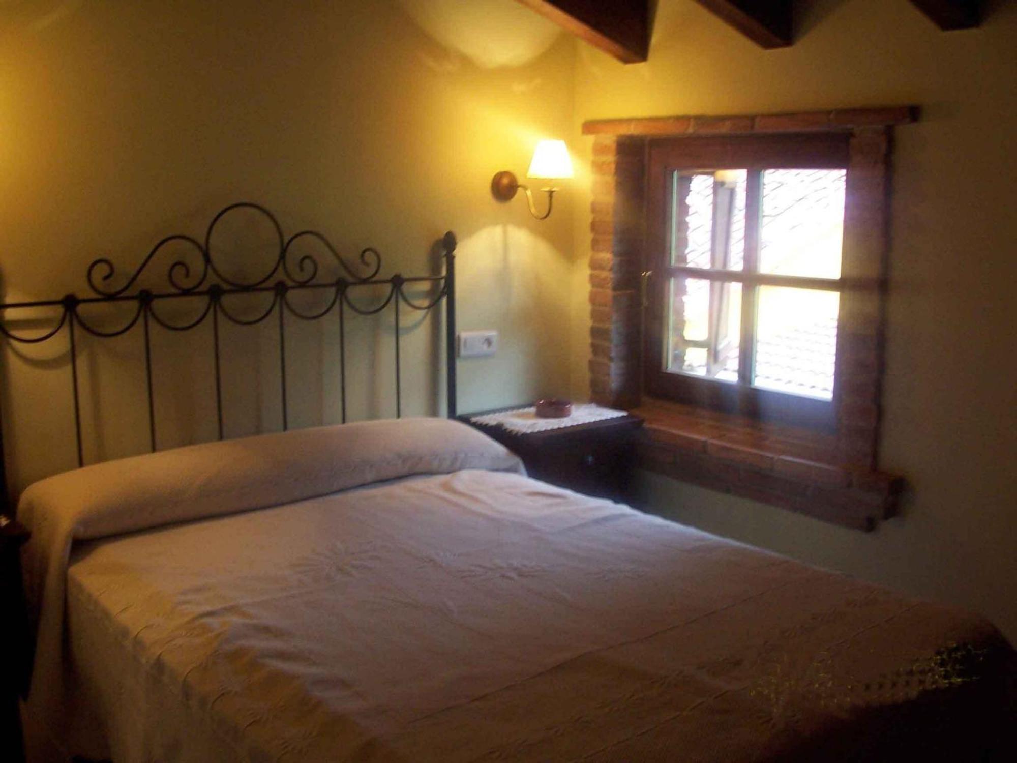 La Currada Villa Taranes Szoba fotó