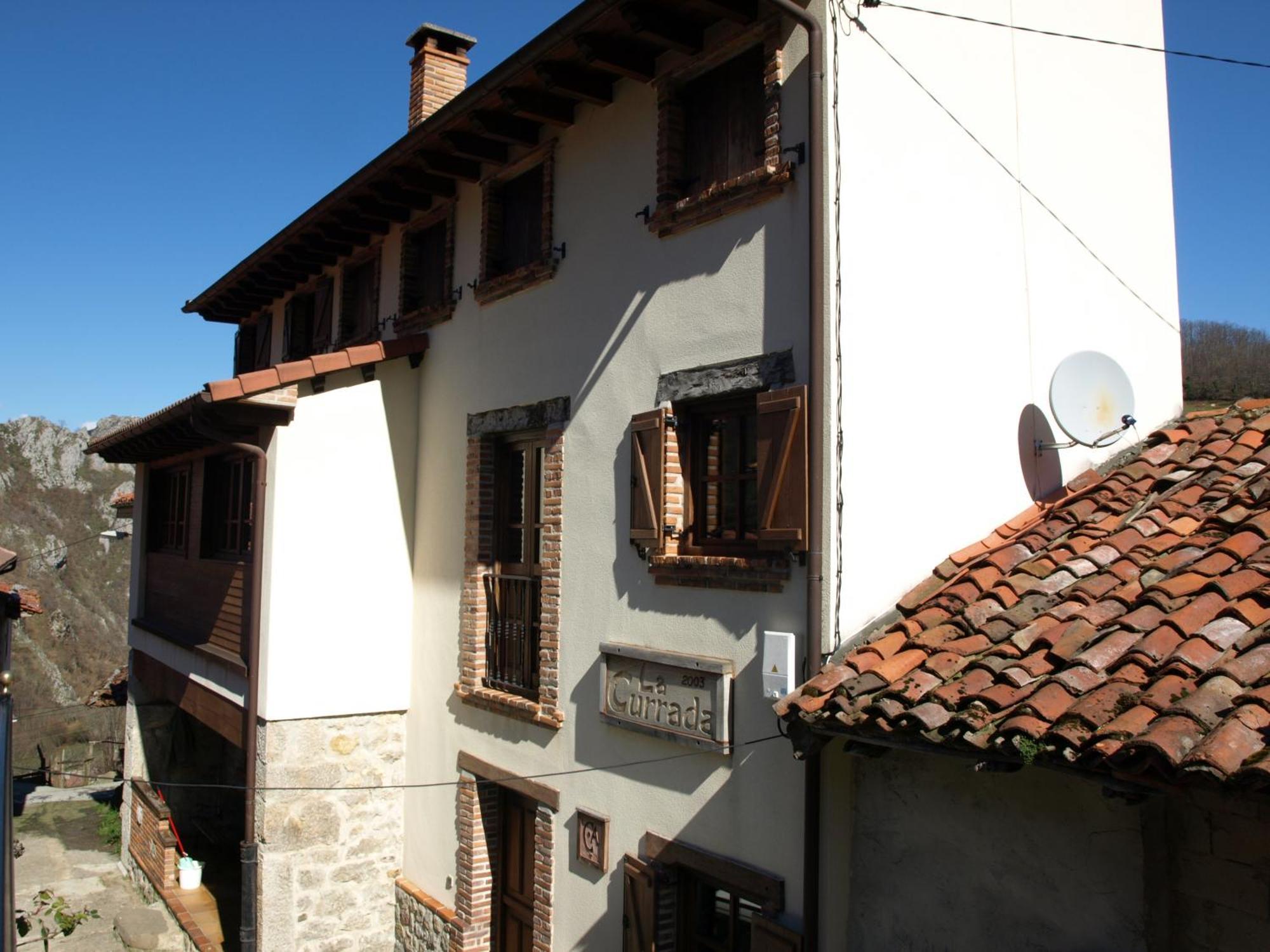 La Currada Villa Taranes Szoba fotó