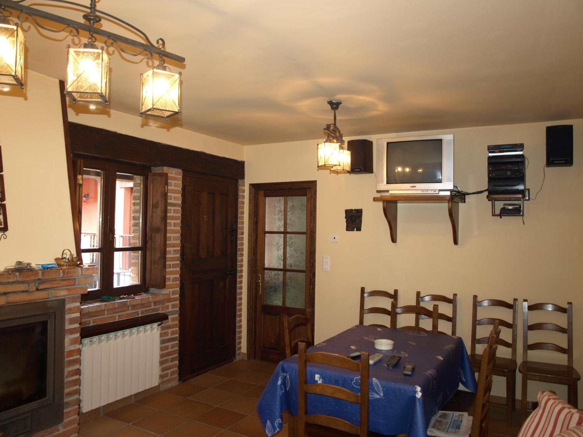 La Currada Villa Taranes Szoba fotó