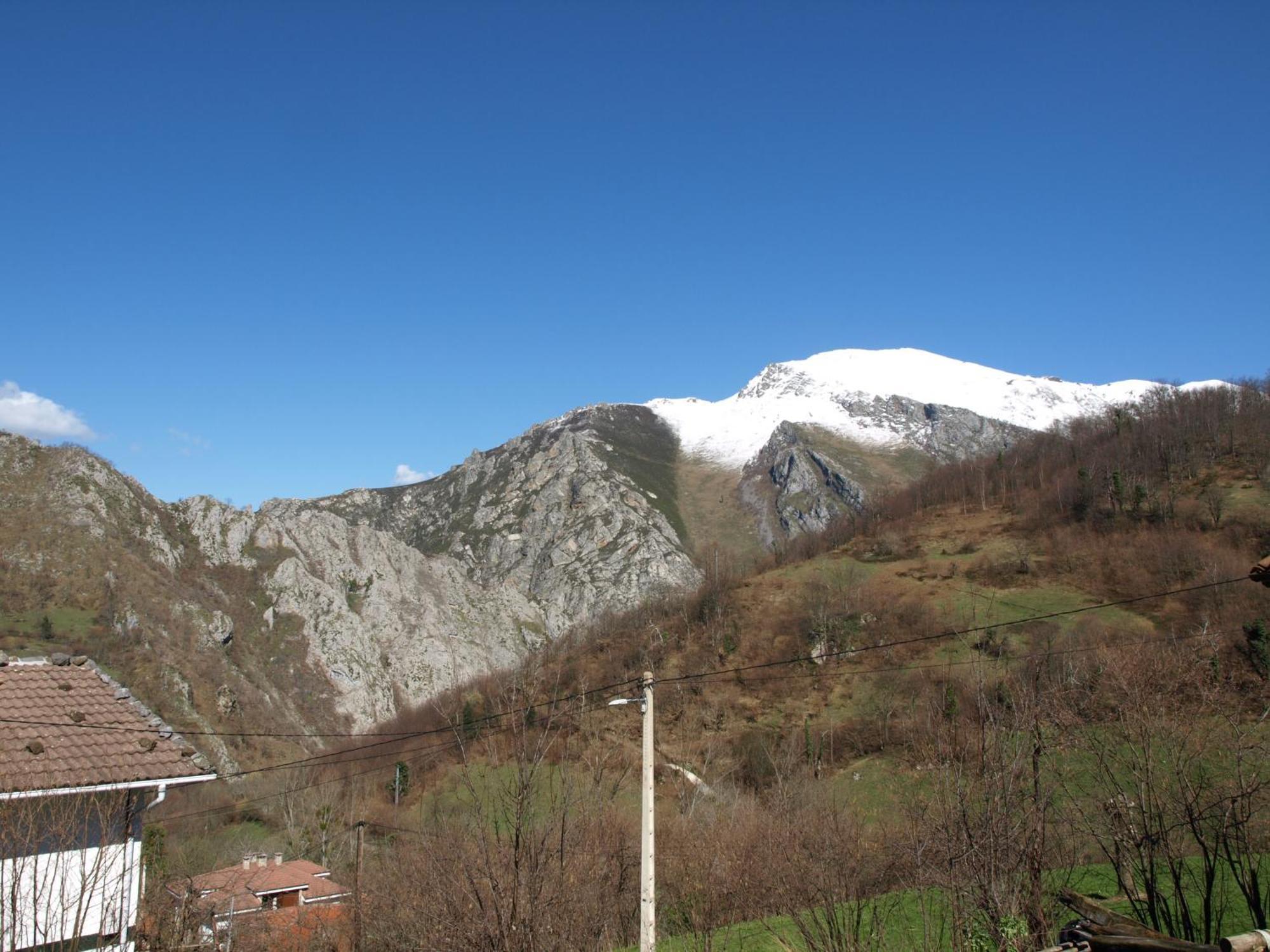 La Currada Villa Taranes Szoba fotó
